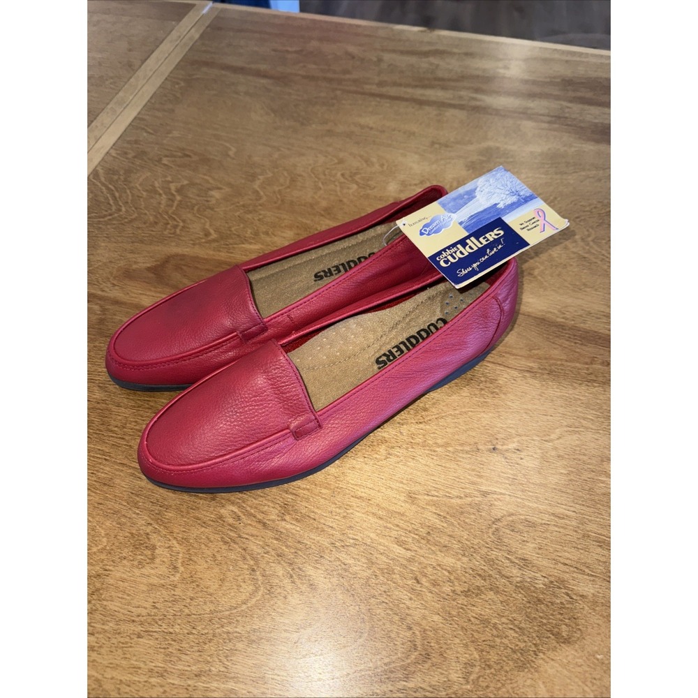 NWT Cobbie Cuddlers Leather Loafers Women's 9W WIDE Red Slip On Air Comfort Work